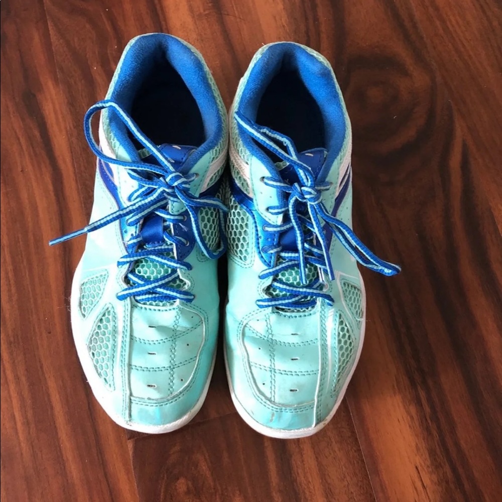 Yonex badminton shoes